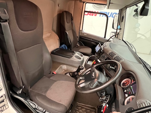 DAF CF 290 6×2 Rear Steer Fridge Box