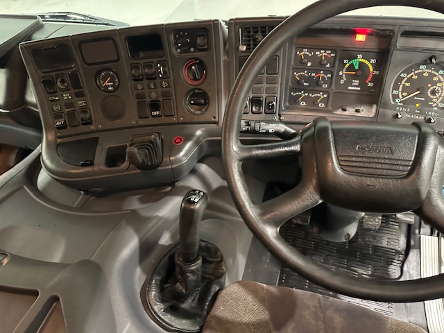 Scania P94 230 4×2 Sleeper Cab Flatbed