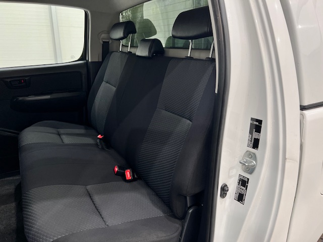 Toyota Hilux 2.5 D-4D 4×4 Double Cab Pick Up