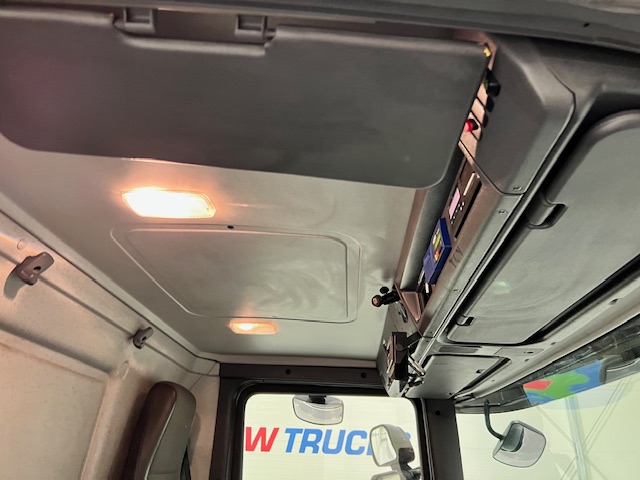Scania P280 6×2 Rear Lift Day Cab Fridge Box Manual