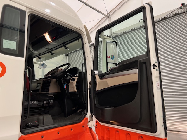 MAN TGX 26.470 6×2 Midlift Tractor Unit
