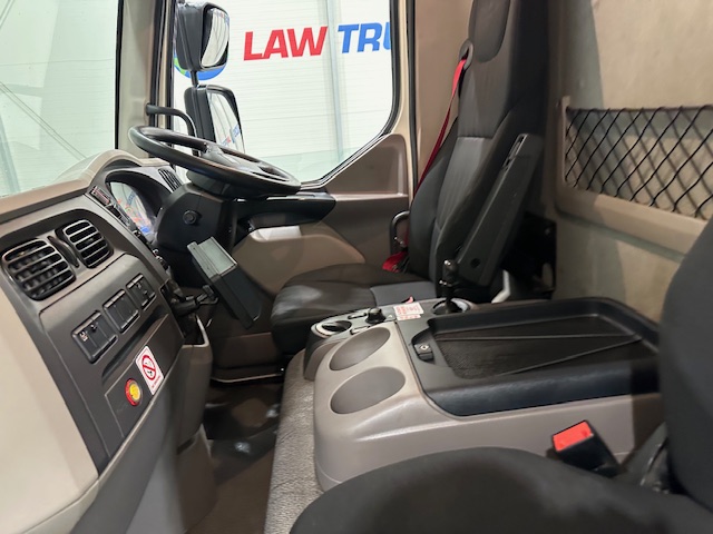 DAF LF 180 4×2 Day Cab Box Van