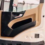 Mercedes Actros 1830 Sleeper Cab Curtainsider - thumbnail