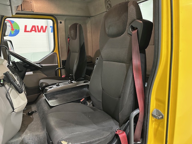 DAF LF 250 4×2 Rest Cab Tractor Unit
