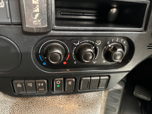 DAF CF 290 6×2 Rear Steer Fridge Box