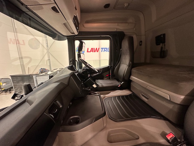 Scania G410 4×2 Sleeper Cab Tractor Unit