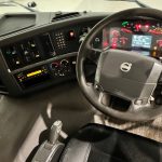 Volvo FM 330 6×2 Rear Lift Sleeper Cab Flatbed - thumbnail