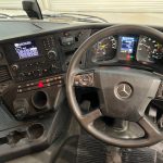 Mercedes Actros 2530 6×2 Day Cab Curtainsider - thumbnail