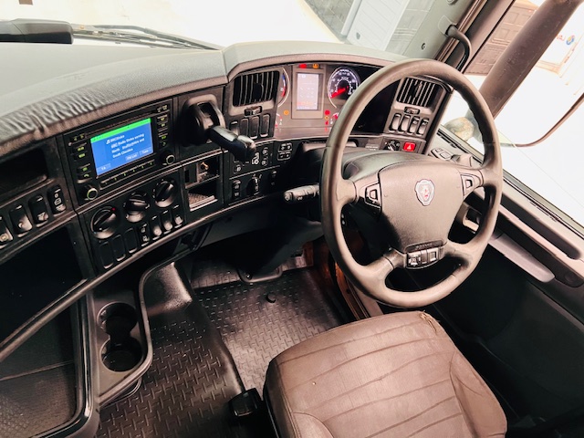Scania R450 6×2 Midlift Topline Tractor Unit