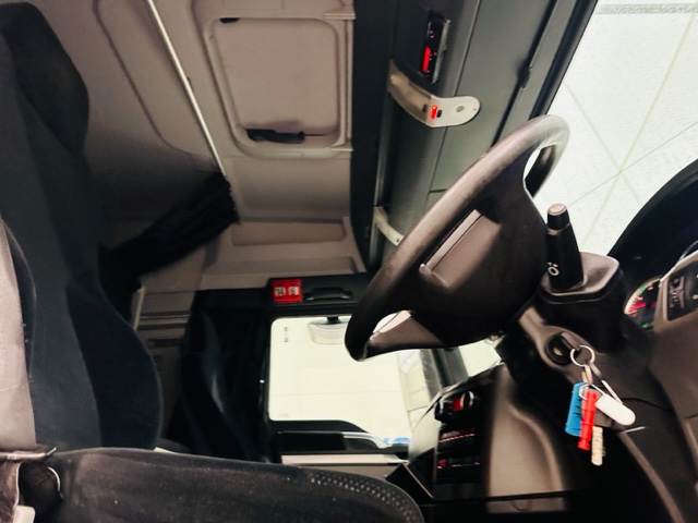 MAN TGX 26.440 6×2 Midlift Tractor Unit