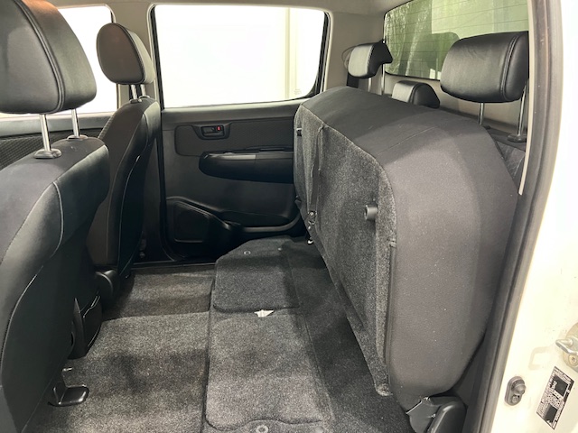 Toyota Hilux 2.5 D-4D 4×4 Double Cab Pick Up