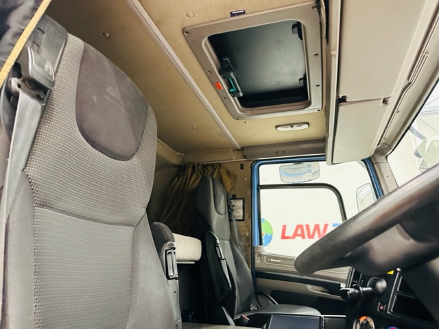 DAF CF65 220 Sleeper Cab Box Van