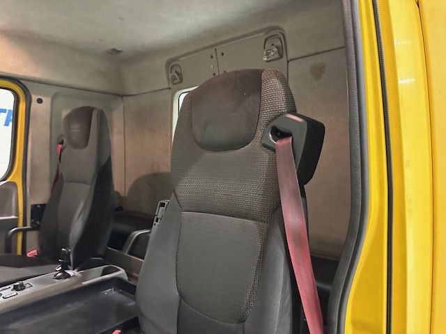 DAF LF 250 4×2 Rest Cab Tractor Unit