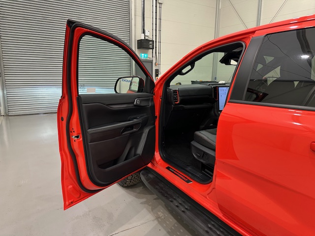 Ford Ranger Raptor 2.0 Auto 4×4 Pick Up