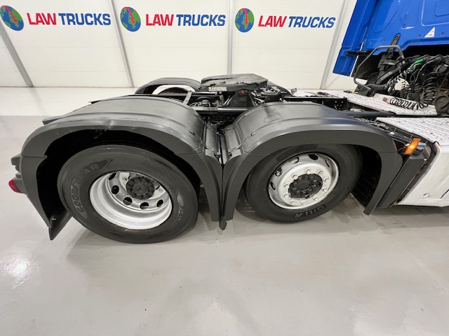 Mercedes Actros 2545 6×2 Midlift Tractor Unit