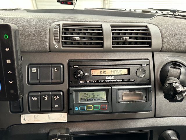 DAF CF 290 6×2 Rear Steer Fridge Box