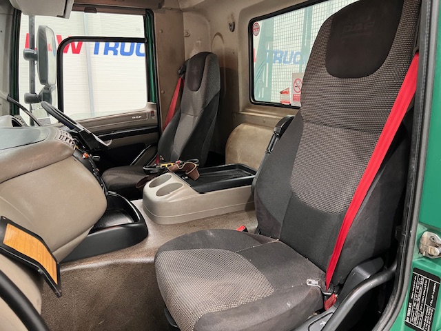 DAF CF75 310 6×2 Day Cab Dropside Crane
