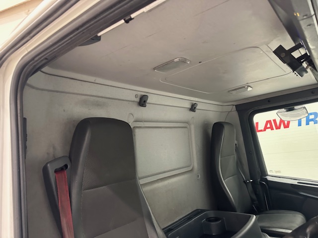 Scania P280 6×2 Rear Lift Day Cab Fridge Box