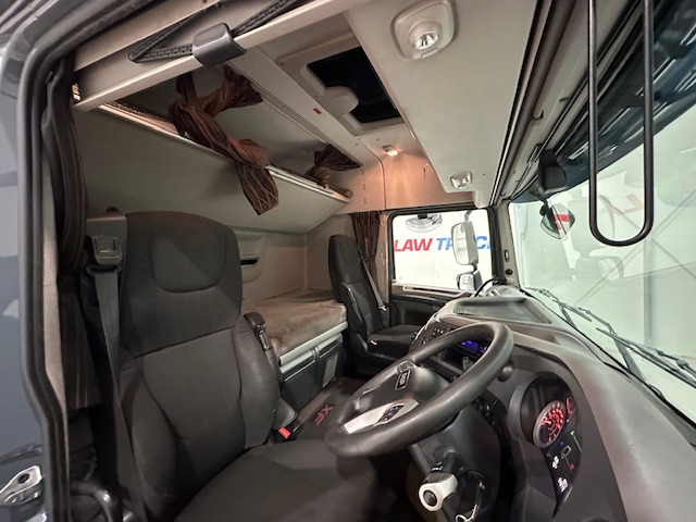 DAF XF 480 6×2 Midlift Tractor Unit
