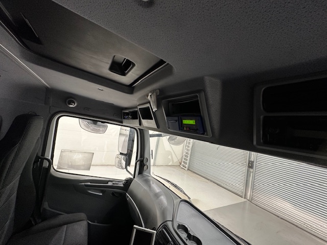 Mercedes Axor 1824 Day Cab Fridge Box