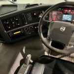 Volvo FM 330 6×2 Rear Lift Sleeper Cab Flatbed - thumbnail