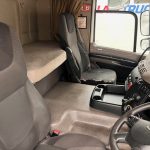 DAF CF75 310 Rear Lift Sleeper Cab Curtainsider - thumbnail