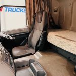 DAF CF 330 6×2 Rear Lift Sleeper Cab Curtainsider - thumbnail