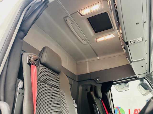 Renault T460 6×2 Midlift Tractor Unit