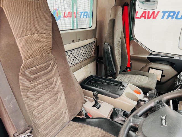 DAF LF55 220 Day Cab Dropside Brick Grab