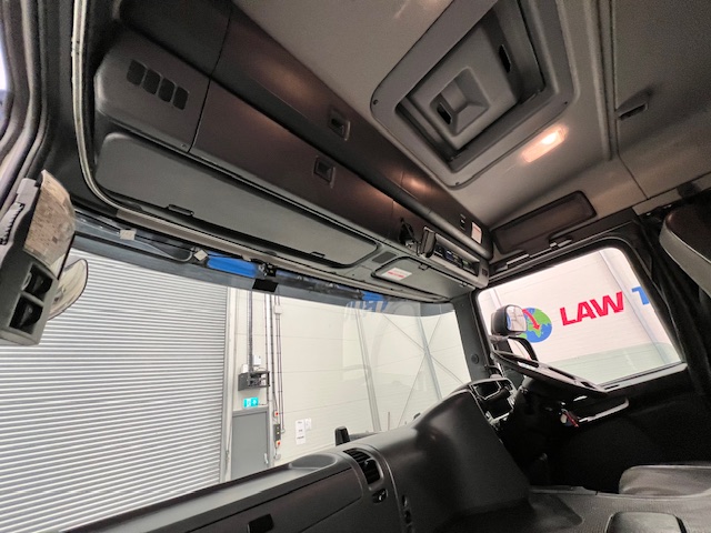 Scania P250 4×2 Sleeper Cab Fridge Box