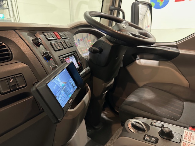 DAF LF 180 4×2 Day Cab Box Van