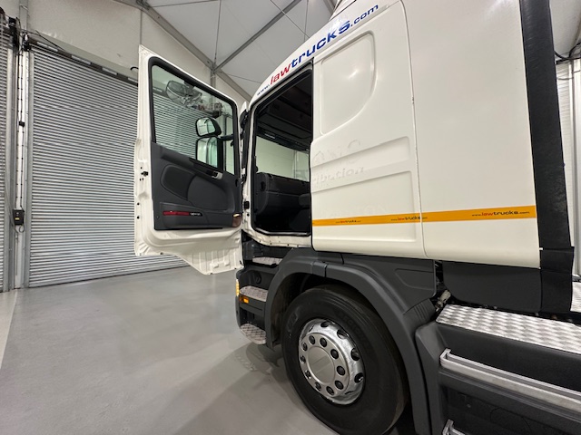 Scania G410 4×2 Sleeper Cab Tractor Unit