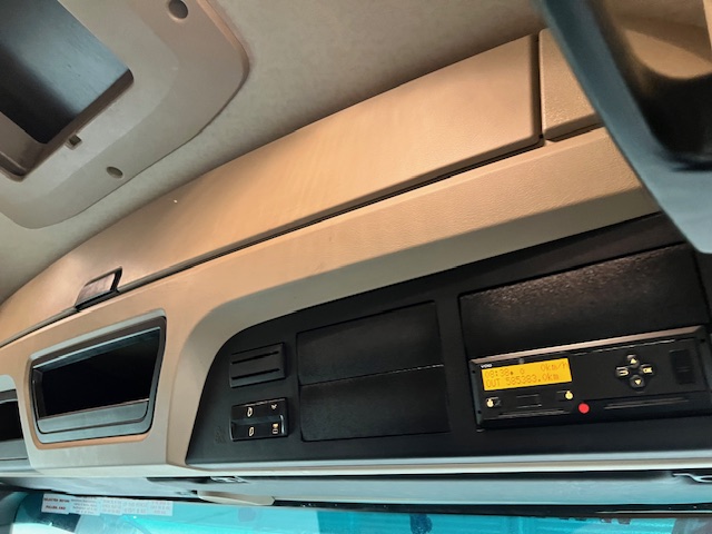 Mercedes Actros 1824 Sleeper Cab Curtainsider