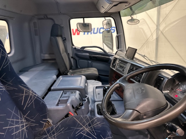 Hino 3241 700 8×4 Sleeper Cab Steel Tipper