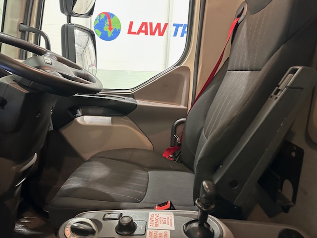 DAF LF 180 4×2 Day Cab Box Van