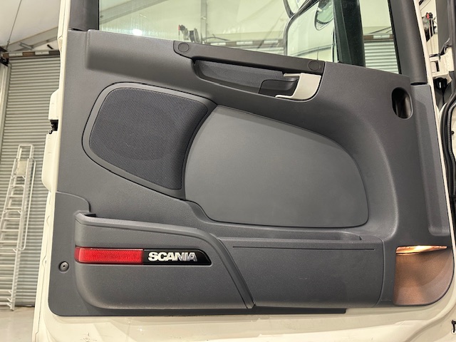 Scania G410 4×2 Sleeper Cab Tractor Unit
