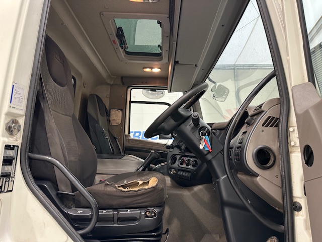DAF CF75 310 6×4 Steel Tipper Grab Manual