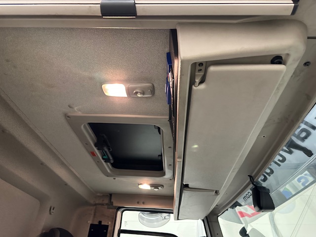 DAF CF 330 Rear Lift Day Cab Fridge Box