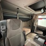 DAF CF 330 6×2 Rear Lift Sleeper Cab Curtainsider - thumbnail