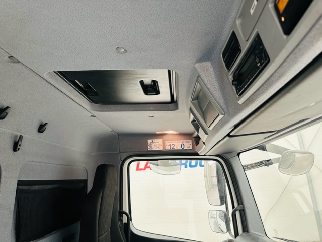Mercedes Atego 816 Day Cab Box Van