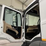 Mercedes Actros 1824 4×2 Sleeper Cab Box Van - thumbnail