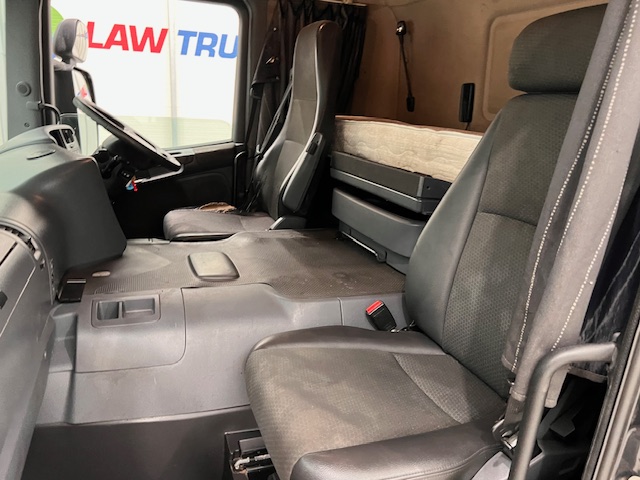 Scania P280 6×2 Highline Rear Lift Curtainsider