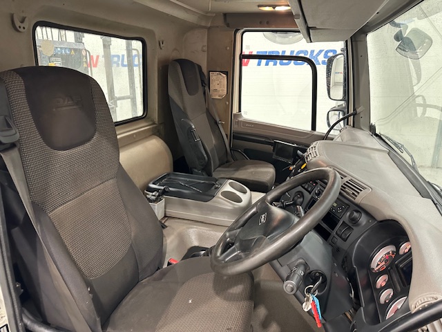 DAF CF75 310 6×4 Steel Tipper Grab Manual