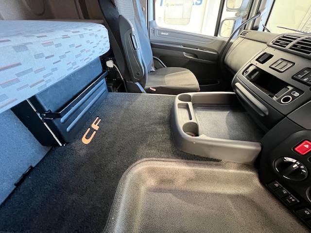DAF CF 460 6×2 Midlift Tractor Unit
