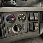 Volvo FM 330 6×2 Rear Lift Sleeper Cab Flatbed - thumbnail