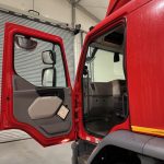 DAF LF 250 Sleeper Cab Curtainsider - thumbnail