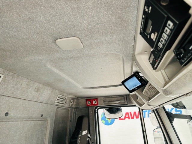 Iveco Stralis 310 AT 6×2 Fridge Box Van