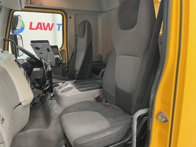 DAF LF 250 4×2 Sleeper Cab Gritter