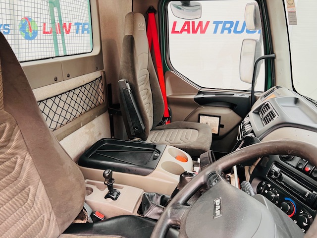 DAF LF55 220 Day Cab Dropside Brick Grab