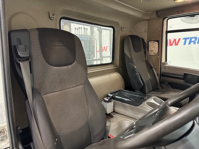 DAF CF75 310 6×4 Steel Tipper Grab Manual